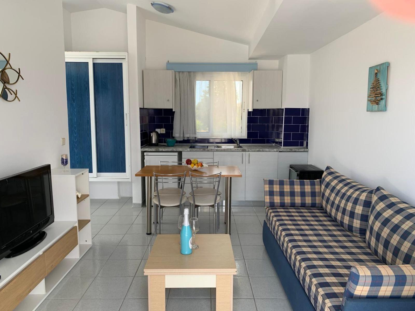 Christiana Hotel Apartments Gennadi Extérieur photo